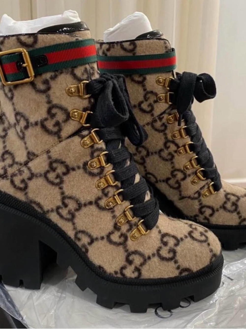 Gucci Beige & Black GG Logo Lace-Up Lug Sole Ankle Boots